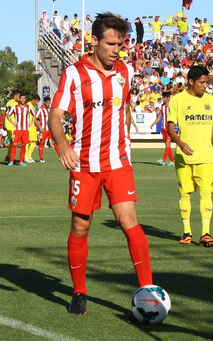 Corona (footballer) httpsuploadwikimediaorgwikipediacommons99