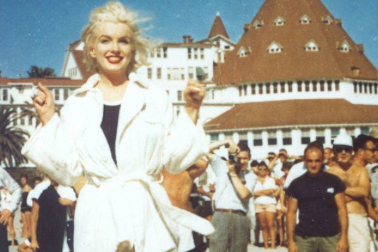 Coronado (film) movie scenes Marilyn Monroe in front of the Hotel Del Coronado Photo courtesy of Hotel Del Coronado