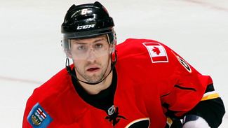 Cory Sarich Flames sign Cory Sarich Calgary Flames News