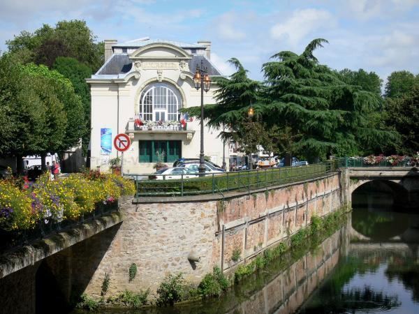 Coulommiers, Seine-et-Marne wwwfrancevoyagecomvisualsphotoscoulommiers1