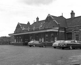 Coulsdon North railway station httpsuploadwikimediaorgwikipediacommonsthu