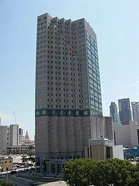 Courthouse Center (Miami) httpsuploadwikimediaorgwikipediacommonsthu