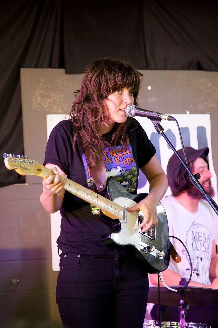 Courtney Barnett Courtney Barnett Wikipedia