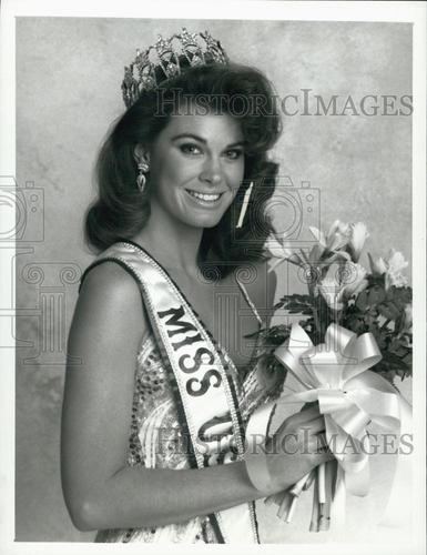 Courtney Gibbs Courtney Gibbs Crowned Queen in 1988 Miss USA Pinterest Queens