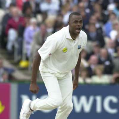 Courtney Walsh (Cricketer) in the past
