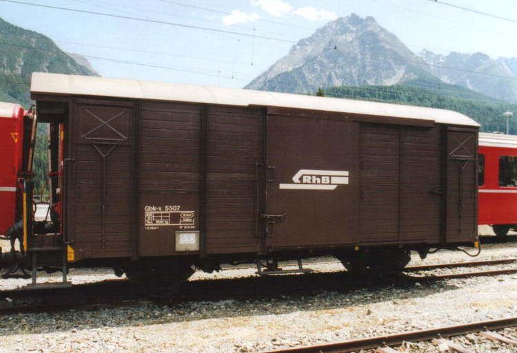 Covered goods wagon
