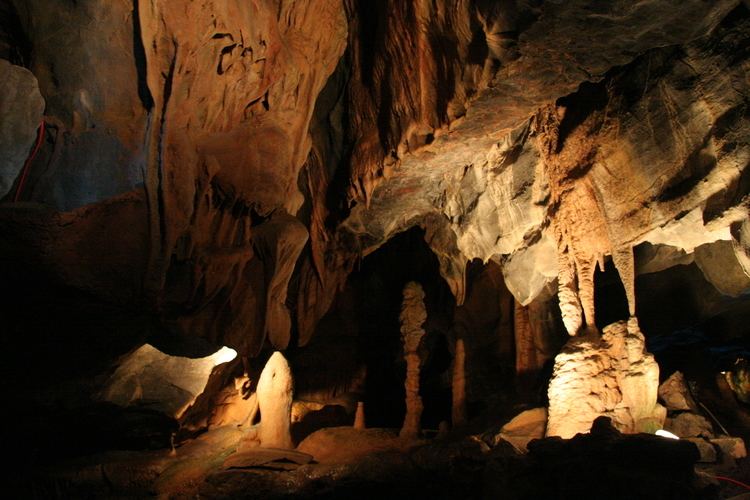 Cox's Cave Cox39s Cave Cave in United Kingdom Thousand Wonders