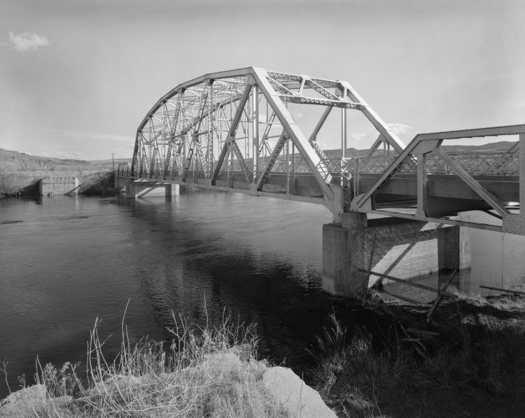 CQA Four Mile Bridge httpsuploadwikimediaorgwikipediacommonsthu
