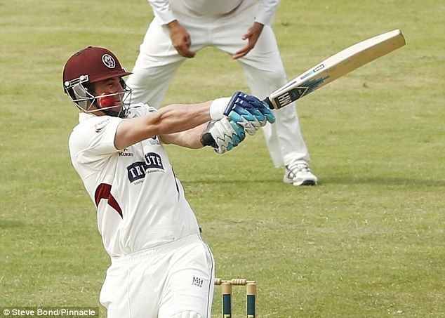 Craig Kieswetter (Cricketer) playing cricket