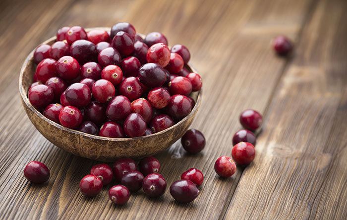 Cranberry juice 20 Best Benefits and Uses Of Cranberry Juice For Skin Hair and Health