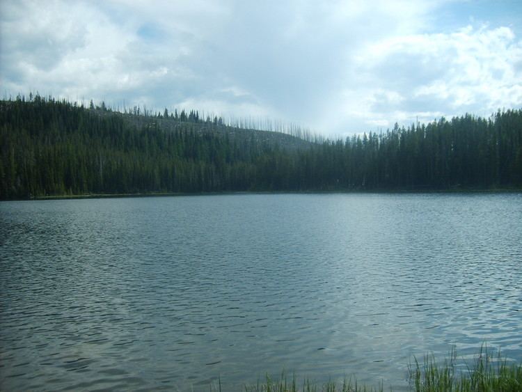 Crawfish Lake (Grant County, Oregon) httpsuploadwikimediaorgwikipediacommonsee