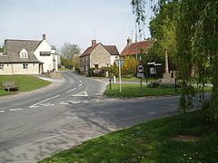 Crawley, Oxfordshire httpsuploadwikimediaorgwikipediacommonsthu