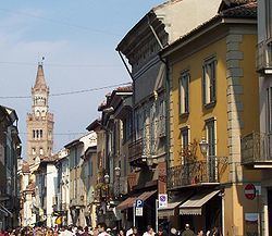 Crema, Lombardy httpsuploadwikimediaorgwikipediacommonsthu