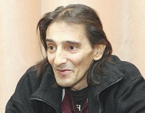 Cristian Pațurcă Cristian Paurc autorul Imnului golanilor a murit n mizerie25