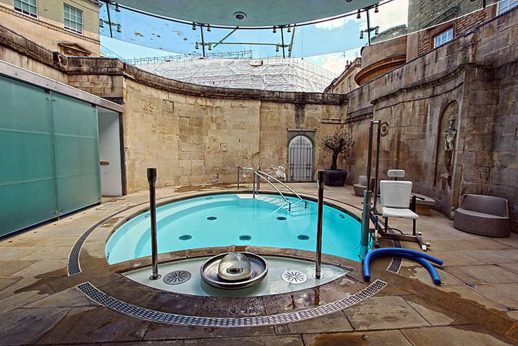 Cross Bath PHOTO Cross Bath at Thermae Bath Spa in Bath England