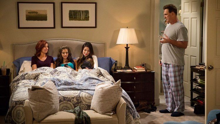 Crowded (TV series) Crowded39 TV Review Hollywood Reporter