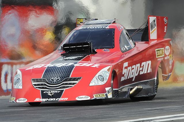 Cruz Pedregon Lee Beard Released from Cruz Pedregon Racing Dragzine