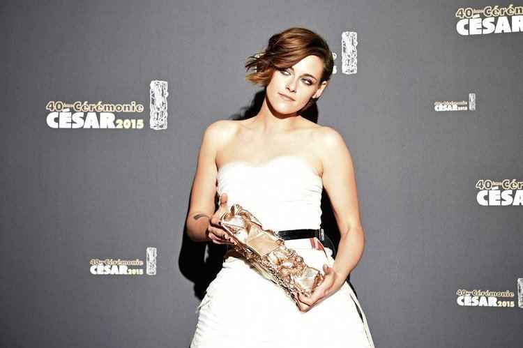 César Award Kristen Stewart becomes first American actress to win Cesar Award