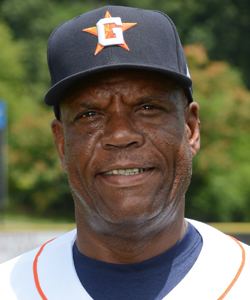 Astros legend Cesar Cedeno accepts the ALS Ice Bucket Challenge