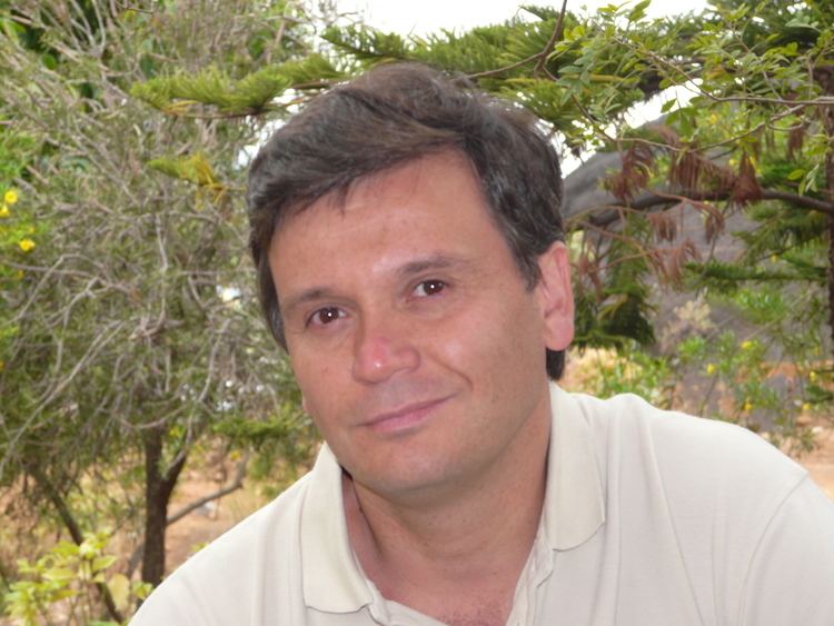 César Fernández García FileInstantnea del novelista Csar Fernndez Garca autor de