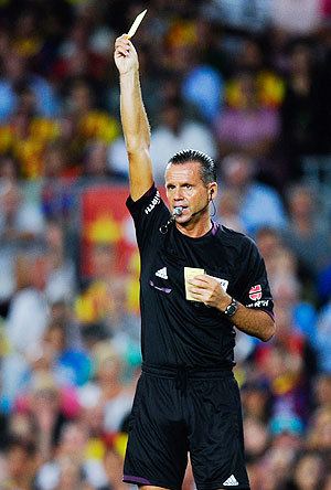 César Muñiz Fernández Referee who awarded Real wrong penalty 39wasn39t in the right frame of