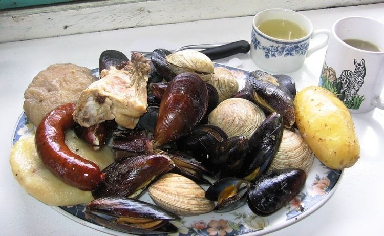 Curanto Eating Chilean Curanto Chilo39s ancient clambake