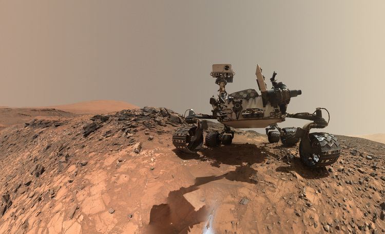Curiosity (rover) Looking Up at Mars Rover Curiosity in 39Buckskin39 Selfie NASA