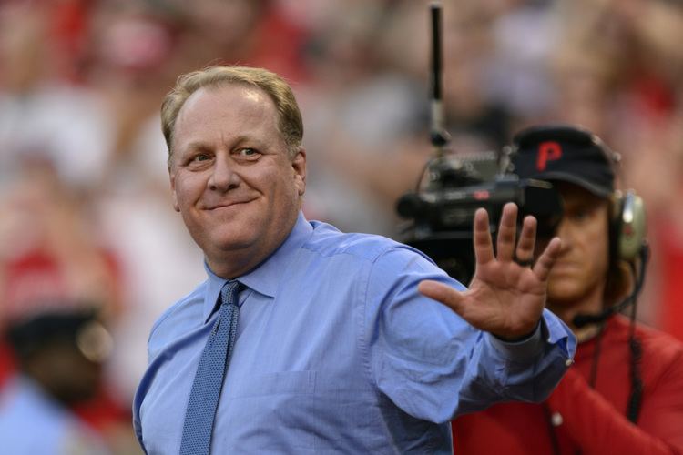 Curt Schilling Curt Schilling shares gruesome photo of his 2004 World