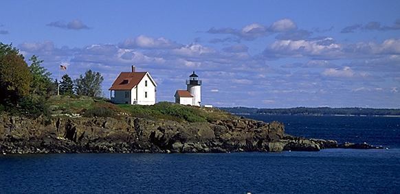 Curtis Island (Maine) lighthousegetawaycomlightsMEcurtis1jpg