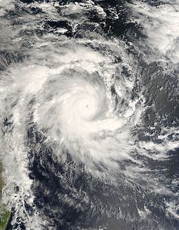 Cyclone Bondo httpsuploadwikimediaorgwikipediacommonsthu