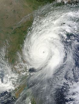 Cyclone Hudhud httpsuploadwikimediaorgwikipediacommonsthu