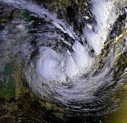Cyclone Hyacinthe httpsuploadwikimediaorgwikipediacommonsthu