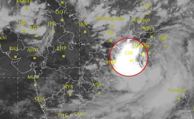 Cyclone Komen Cyclone Komen Makes Landfall in Bangladesh Bengal Odisha Brace For