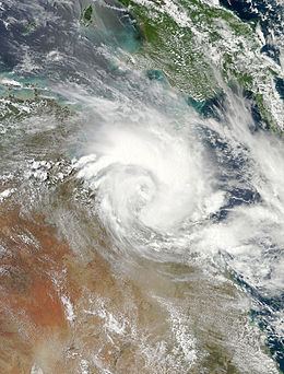 Cyclone Oswald httpsuploadwikimediaorgwikipediacommonsthu