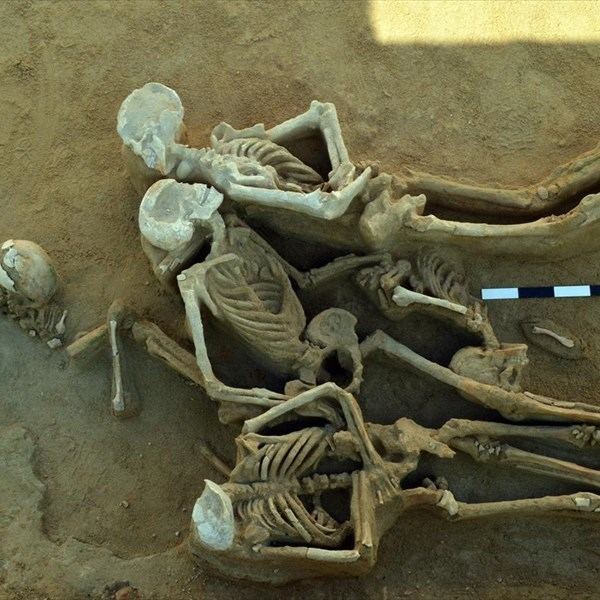 Cylon of Athens Necropolis with 80 skeletons of executed men discovered possibly