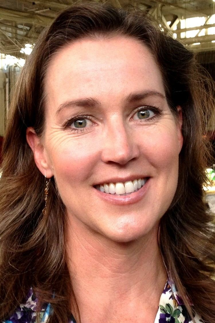 Cylvia Hayes In Oregon did first lady Cylvia Hayes stick her neck
