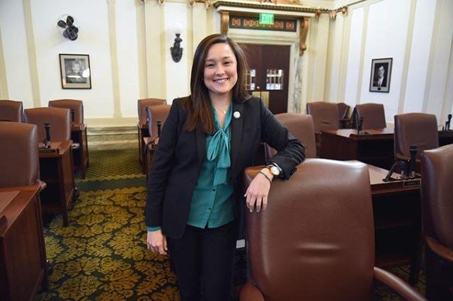 Cyndi Munson Cyndi Munson prepares to take place in Oklahoma Legislature