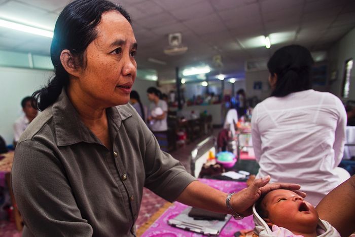 Cynthia Maung Myanmar refugee doctor wins Sydney Peace Prize Australia Network