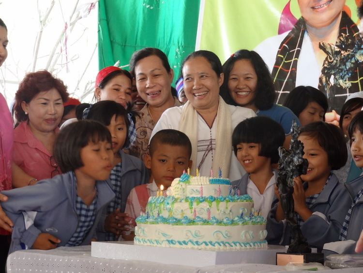 Cynthia Maung Thousands celebrate Dr Cynthia Maung birthday Karen News