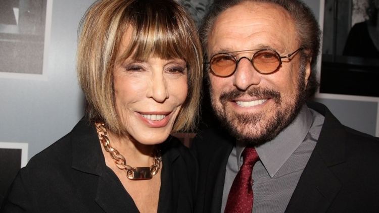 Cynthia Weil How Barry Mann and Cynthia Weil make beautiful music together