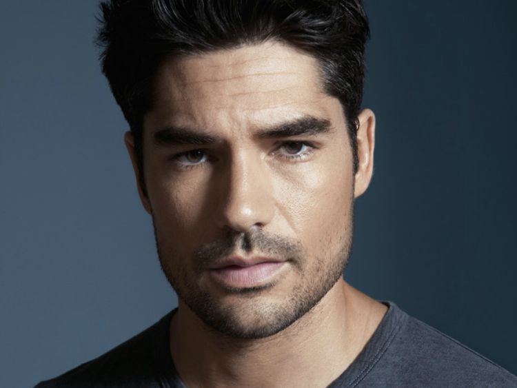 D. J. Cotrona 5 Things We Learned from DJ Cotrona Star of TV39s From