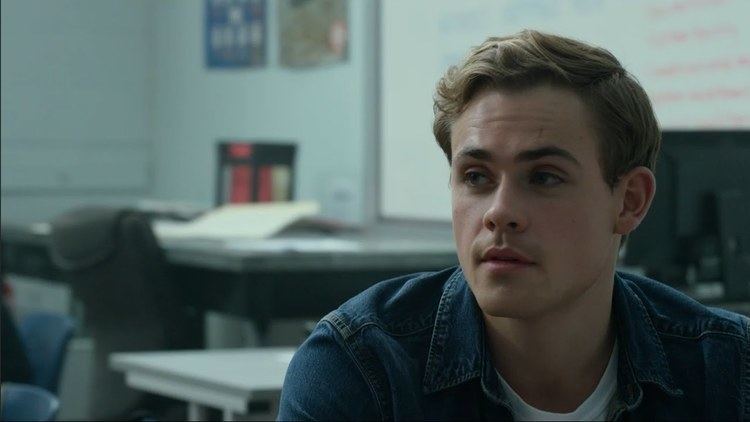Dacre Montgomery Get To Know The Red Ranger Aussie Actor Dacre Montgomery POWER