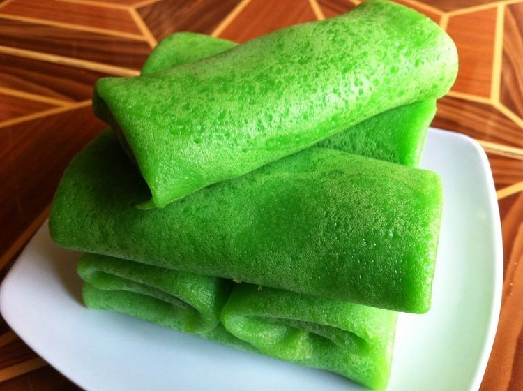 Dadar gulung Resep Kue Dadar Gulung Isi Kelapa Lembut Manis Resepbuntikcom