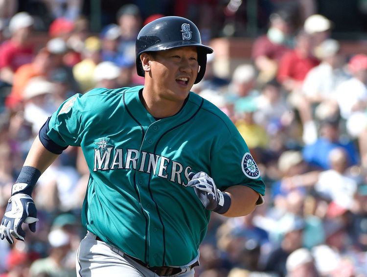 Dae-ho Lee Mariners add DaeHo Lee to roster theScorecom