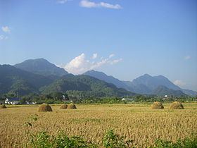 Daen Lao Range httpsuploadwikimediaorgwikipediacommonsthu