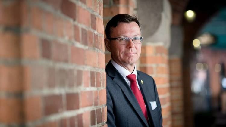 Dag Rune Olsen Mannstungt i UHRtoppen Universitetsavisa