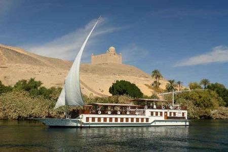 Dahabeya Jaz Yakouta Dahabeya Nile Cruise