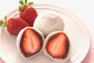 Daifuku Ichigo Daifuku Strawberry Wrapped in Red Bean Paste and Mochi