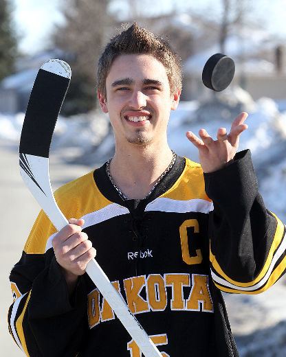 Dale Derkatch Dakota sniper Rowswell heads up Sun39s Top 10 poll Hockey