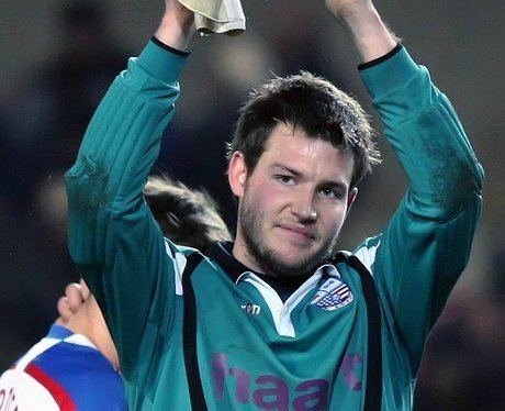 Dale Roberts (footballer, born 1986) Top 10 Great Footballers Who Committed Suicide